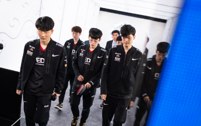 刻未能把握 刻未能把握