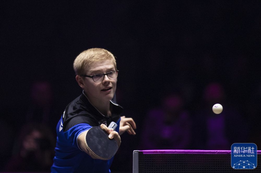 有的坎坷 有的坎坷